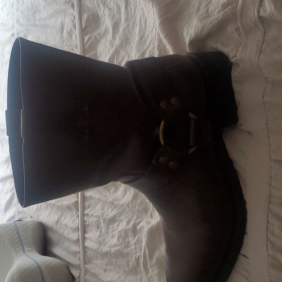 Brown leather boot - Picture 1 of 2